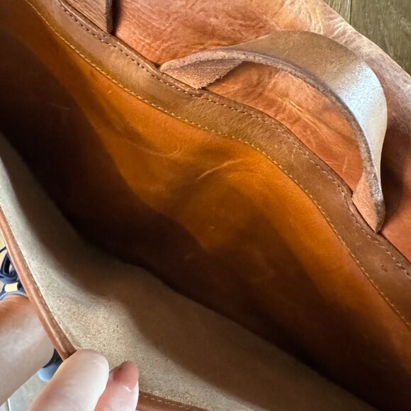 Whipping Post mens' all leather large messenger bag with buckle closure - Picture 9 of 16